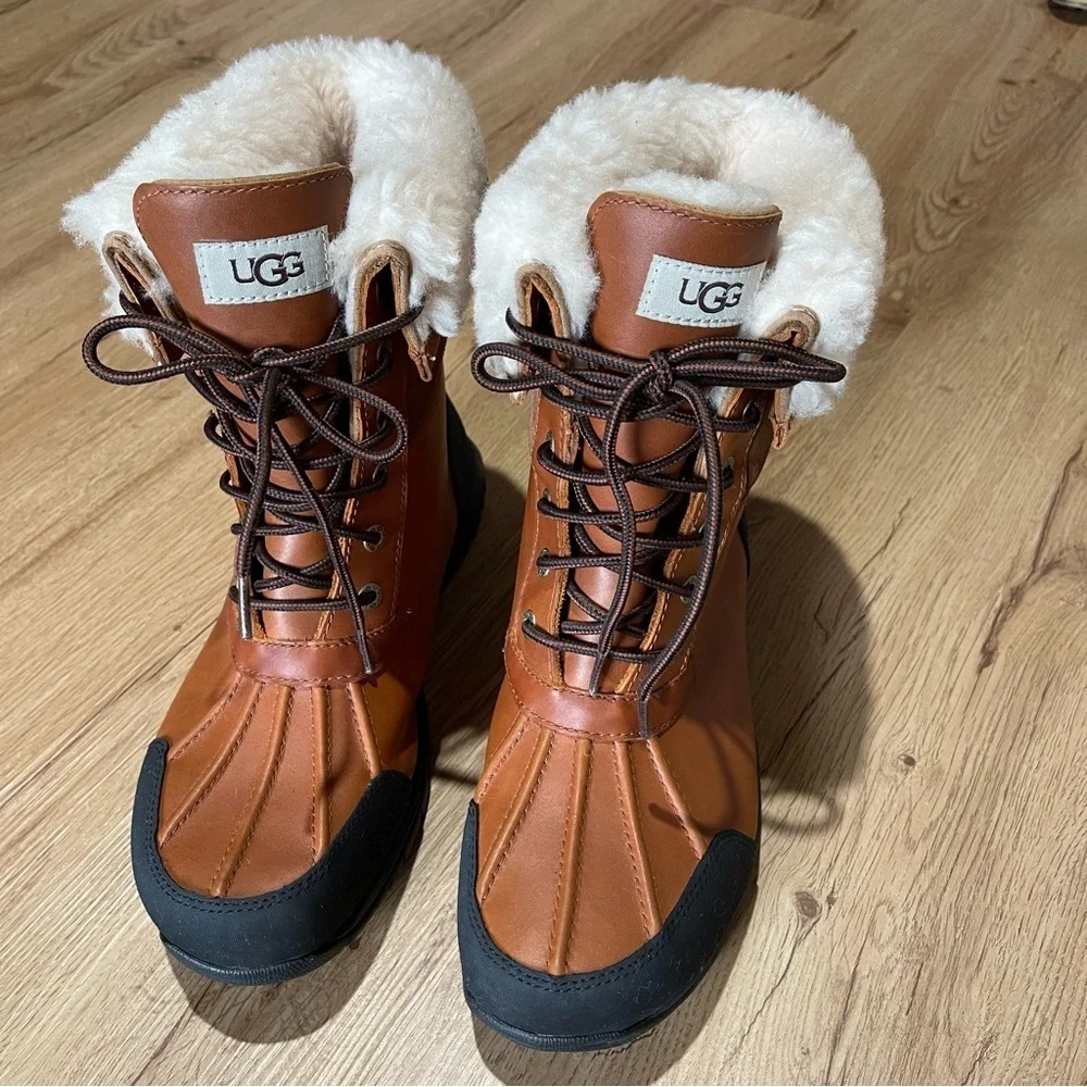 Mens UGG® Butte Boot - Tan/Brown/Black Size 9